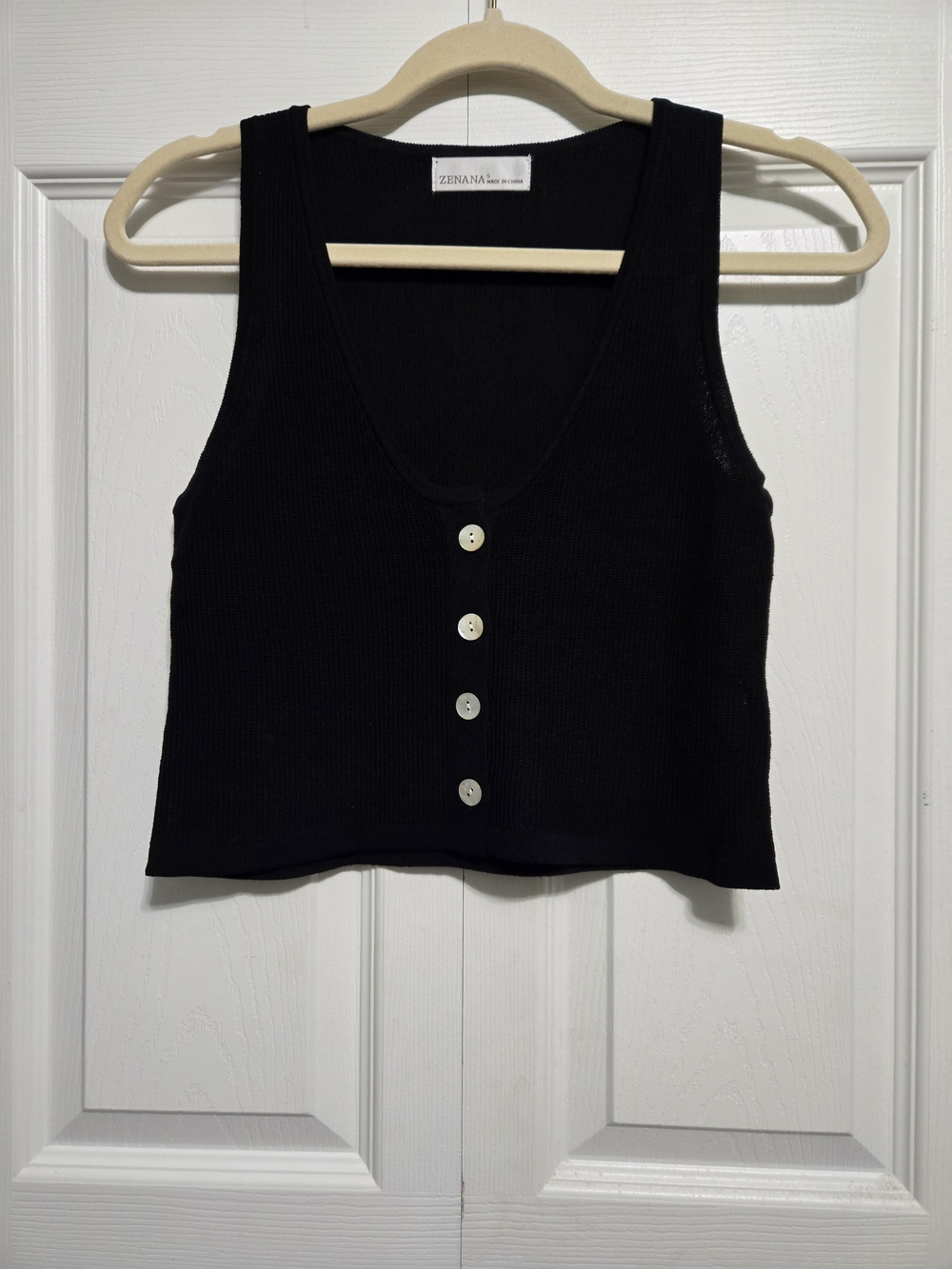 Zenana Outfitters Black Ribbed Button-Front Crop Tank Top